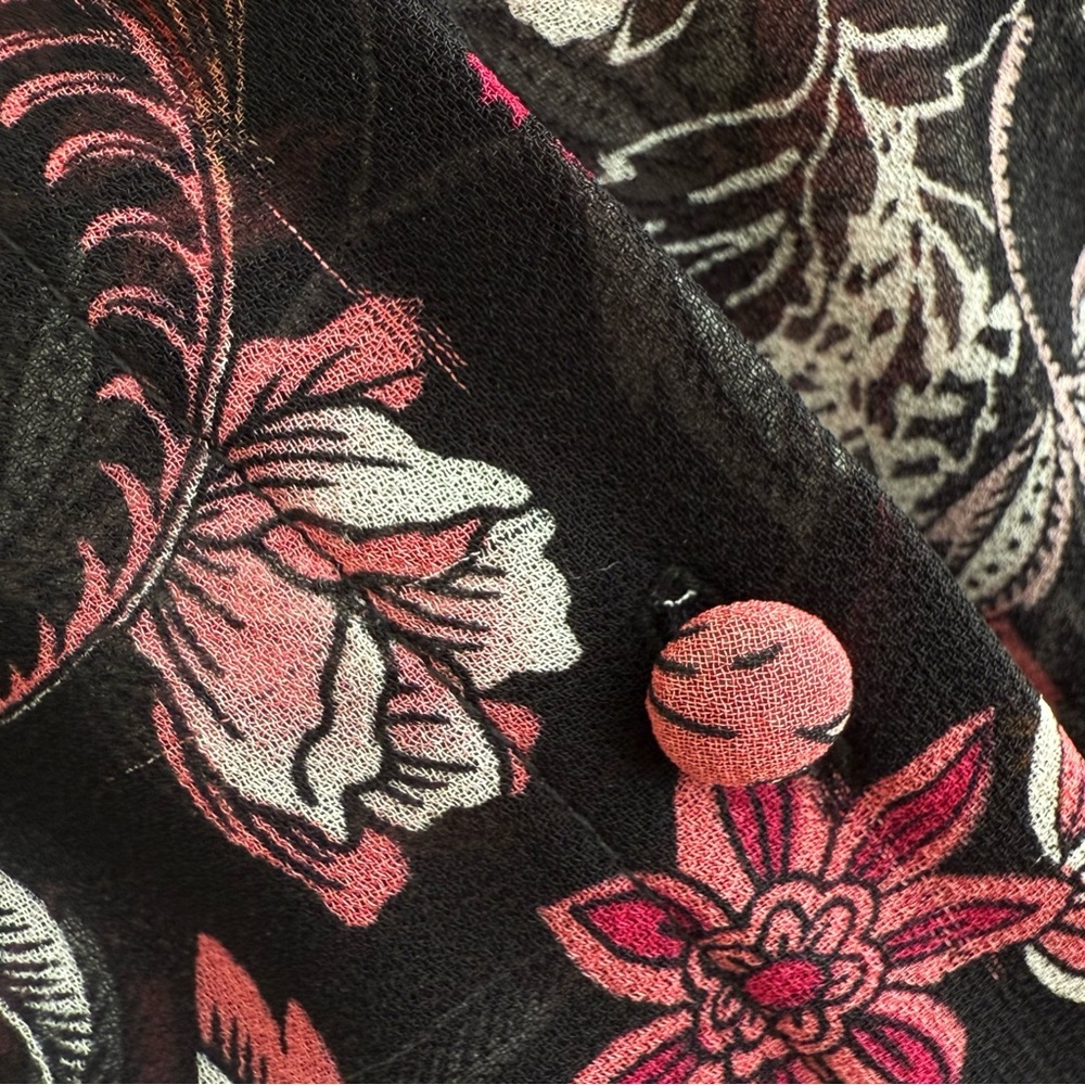 MISA MAYLI BLACK PINK WHITE FLORAL PRINT LONG SLEEVE COLLARED BUTTON UP DRESS - Picture 12 of 17